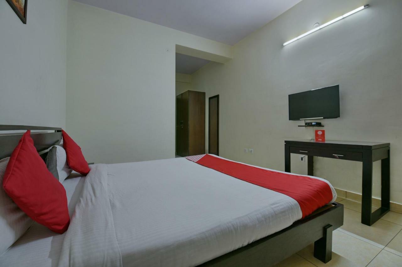 Oyo 4647 Hari Villa Holiday Home Jaipur Bagian luar foto